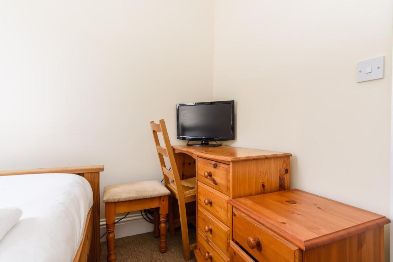 Handpost View Apartment Newport  Bagian luar foto